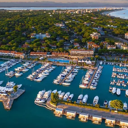 Marina Uno View ליגננו סביאדורו