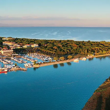 Marina Uno View *